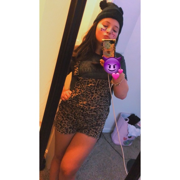 Destini 🖤💕 - Picture 3 of 3